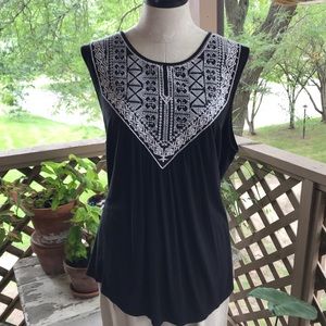 Green envelope embroidered tank.